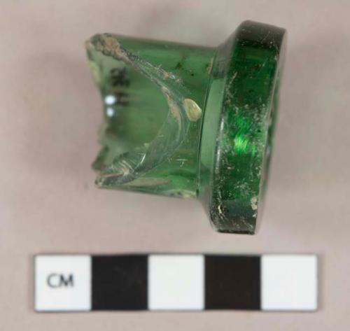 Bright green bottle glass finish fragment, extract lip