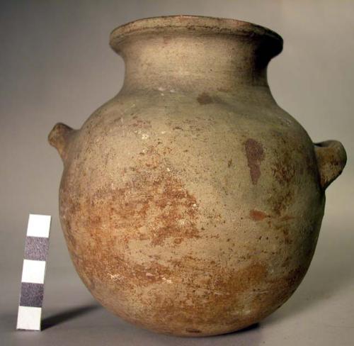 Pottery vessel