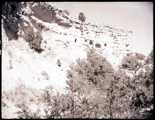 Cave sites, south side of Jeddito valley