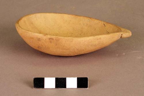 Small dish with lip