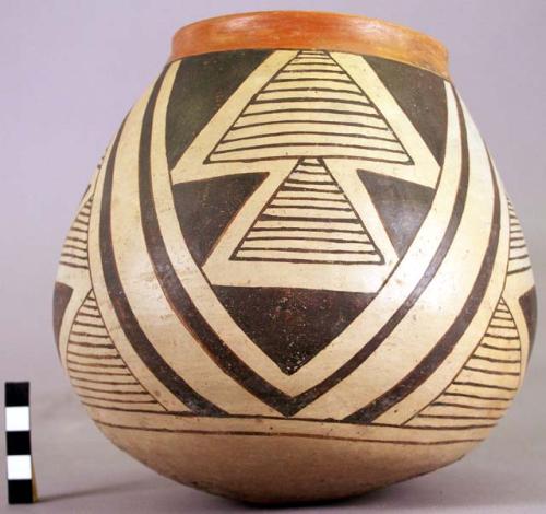 Jar, decorated ware