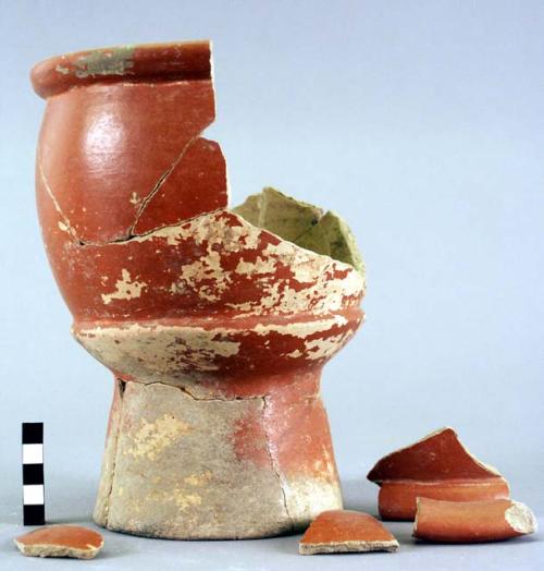Restorable pottery jar - Vaca Falls Red: Vaca Falls variety