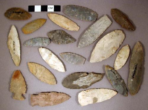 Chipped stone, projectile points, stemmed, side-notched, lanceolate, ovate, and corner-notched.