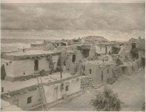 Hopi village of Mishongnovi, buildings