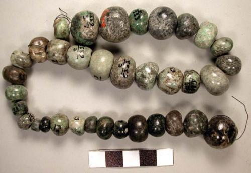 Jadeite beads