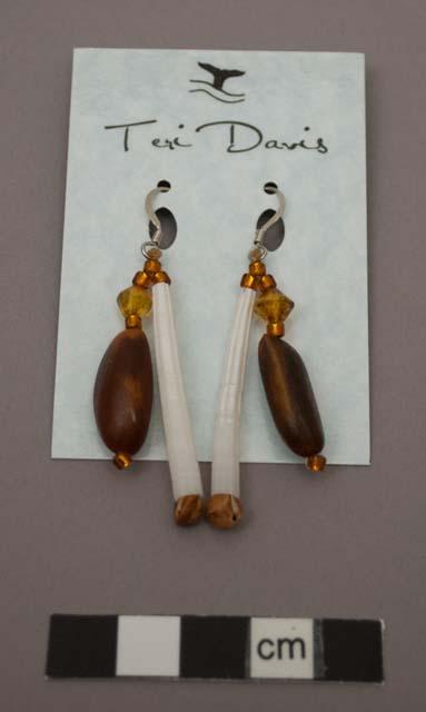 Pair of pierced earrings