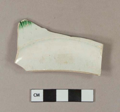 Green shell edge pearlware plate sherd