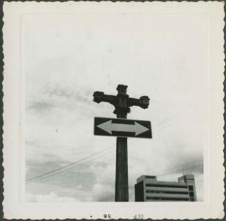 Photograph album, Yaruro fieldwork, p. 1, photo 3, urban street scene, two-way traffic sign