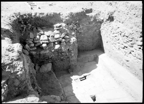 Awatovi, Room 529 (kiva), from S. end, showing corner of Room 539 at NW corner of 529.