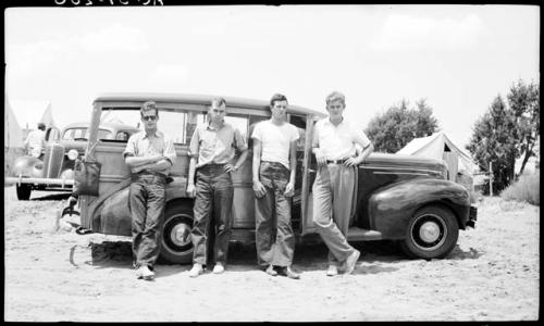 Friends of Mott Davis: Frederick Viaux and Tom Bullfinch on left.