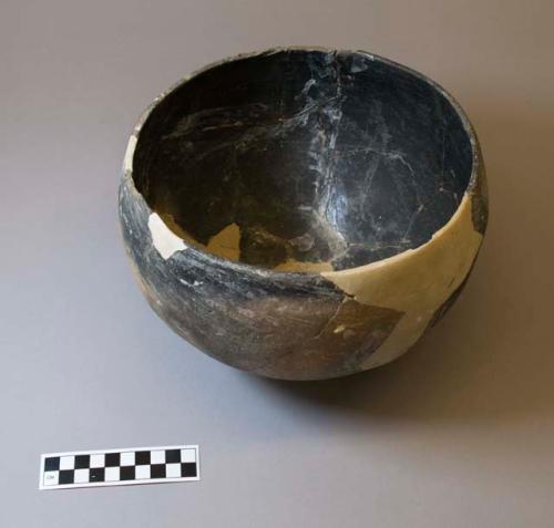 Deep mottled bowl, black slip inside