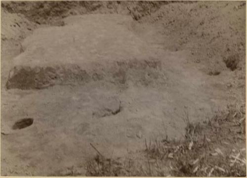 Hughes Mound, central ash bed