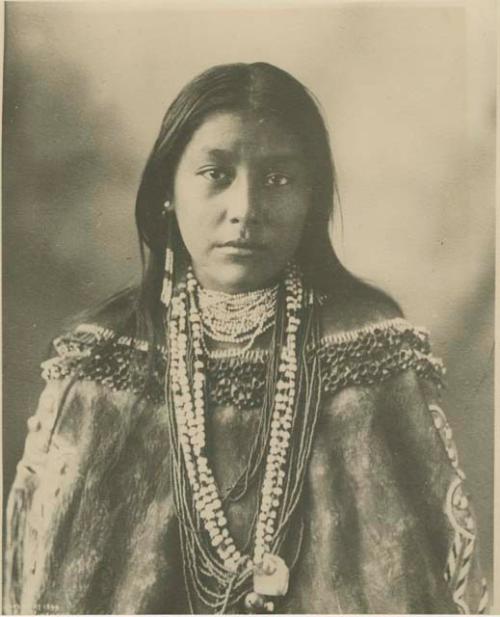 Hattie Tom - Apache