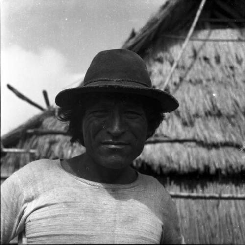 Portraits of people: man posing in hat