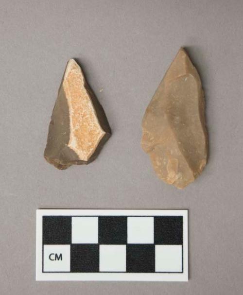 Flint burins, including tan and brown colored stone, one contains cortex