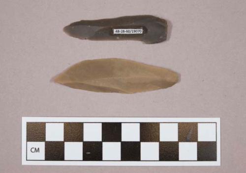 Flint blades, including tan and brown colored stone