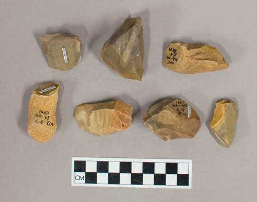 Flint cores; five with cortex; tan and gray colored stone