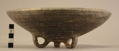 Loop-footed pottery bowl - dark grey