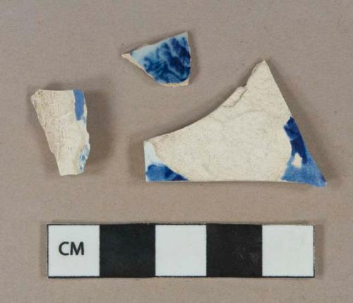 Blue on white transferprinted pearlware vessel body fragments, white paste