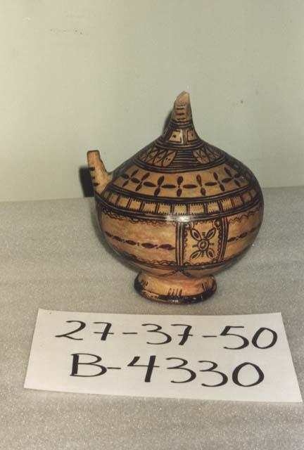 Riffian pottery vessel