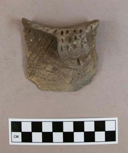 Lug sherd