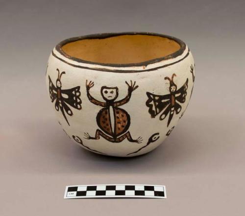 Polychrome-on-white Bowl:  animal motif