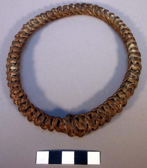 Woven fibre ring - used for putting under drinking bowls to keep them from tippi