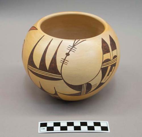 Polychrome jar: parrot motif