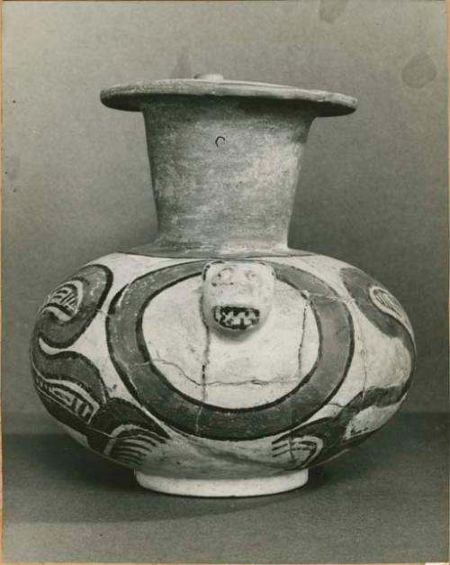 Polychrome spouted effigy jar from Grave 9