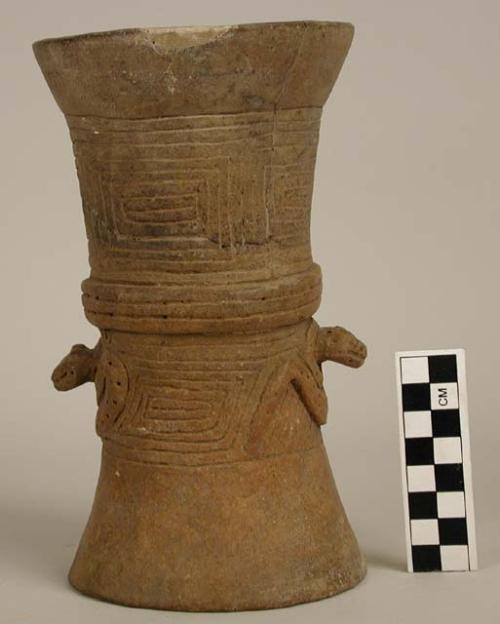 Drum-shaped jar