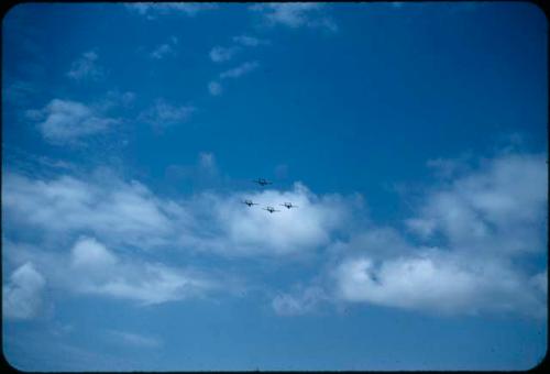 Airplanes flying in formation