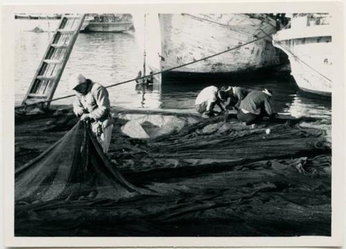 Mending nets