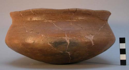 Pottery vessel