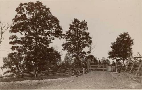 Entrance to the park from the Hillsboro pike