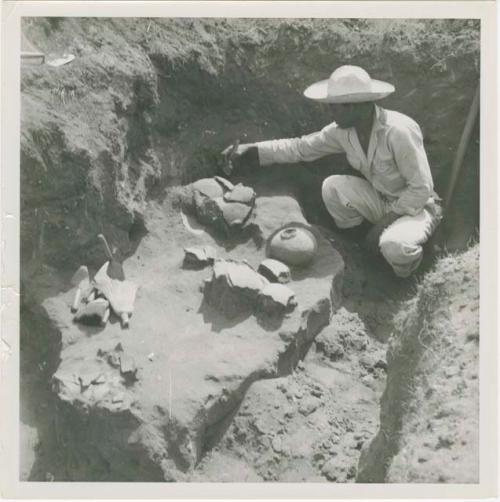 Area B, Trench 5, Cache 6