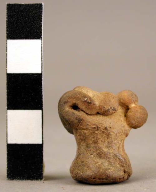 Moveable animal head from vessel ca. 2 1/2 cm