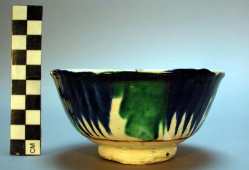 Decorative modern pottery dish