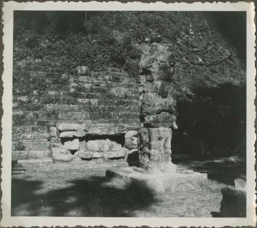 Stone stairway and upright stela