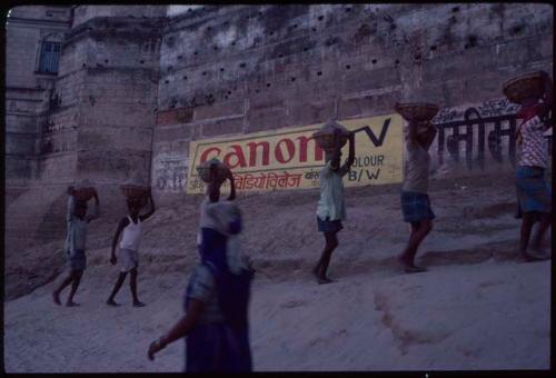 Workers at a sand factory, Harishchandra Ghat