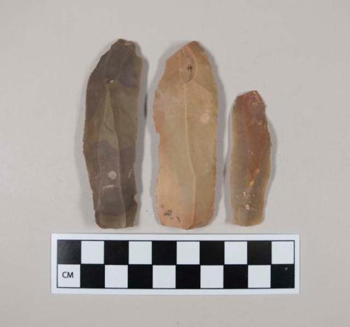 Chipped stone, flint blades with evidence of use on edges