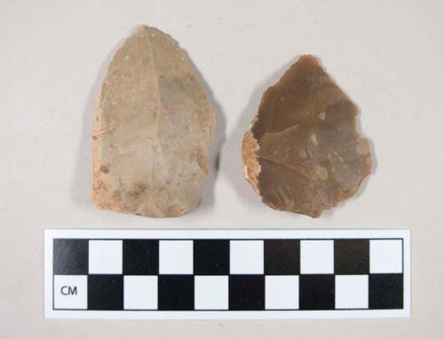 Chipped stone, flint flakes, with notch, one with cortex