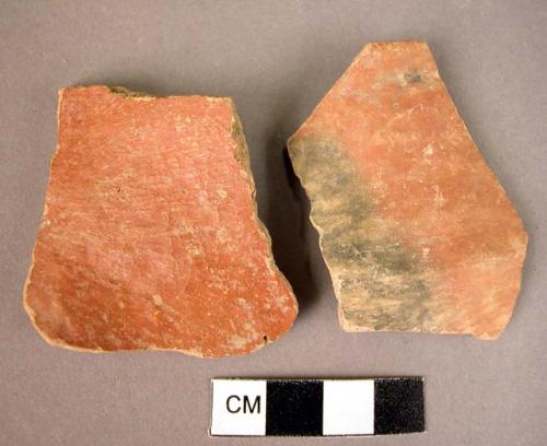 2 red ware sherds (Malpasso Chiusazza Style=Piano Quartara in Lipari)