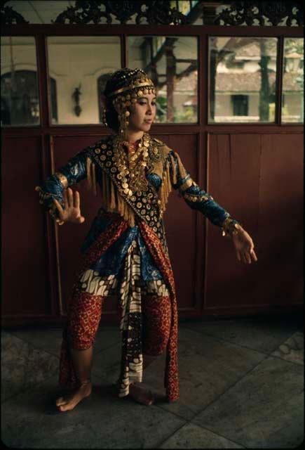 Chinese princess from Golek Menak, Jogja style