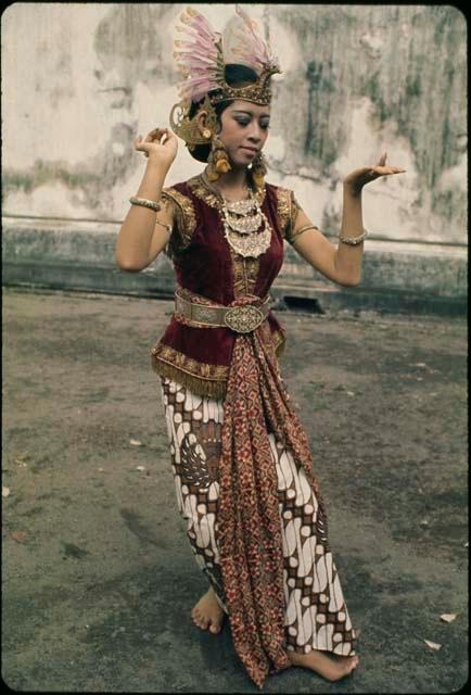 Golek dance, Jogja style