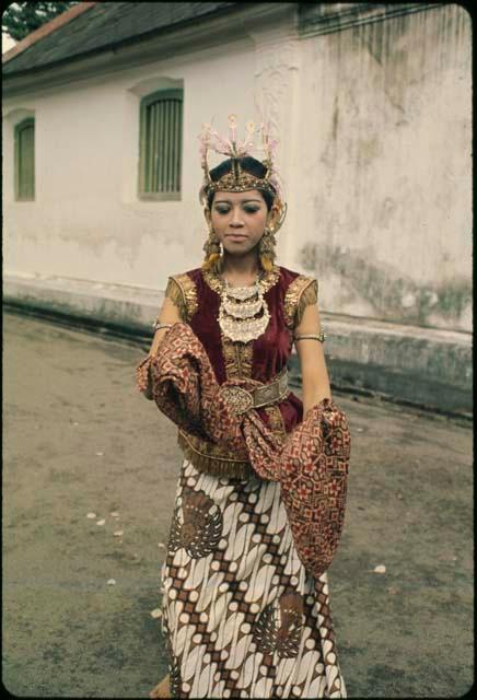 Golek dance, Jogja style