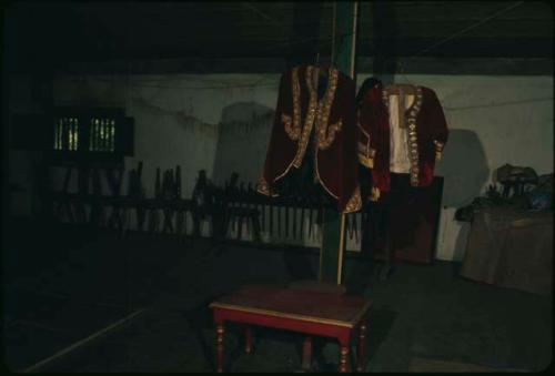 Kraton wardrobe