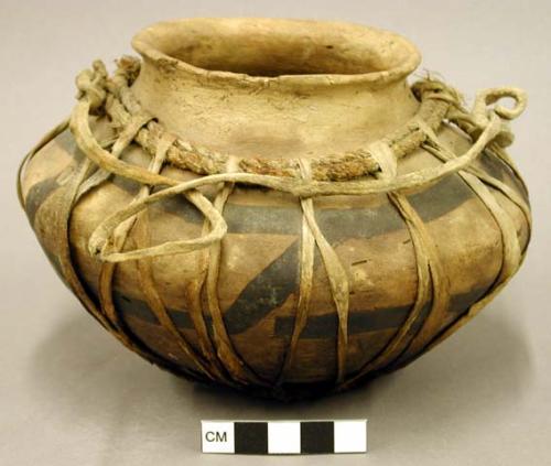 San Bernardo black-on-yellow pottery jar