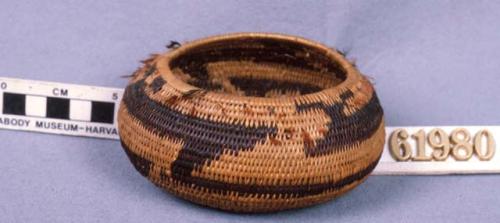 Basket, tsai weave