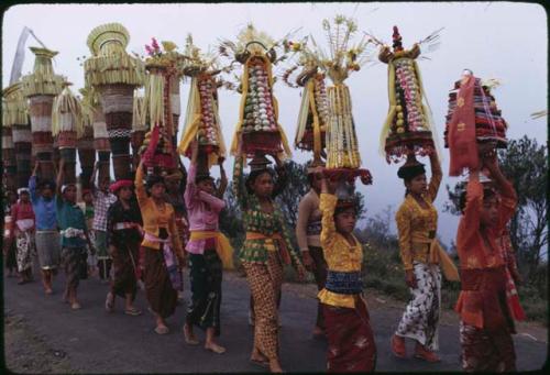 Sadjens in Purnama procession at Pura Batur