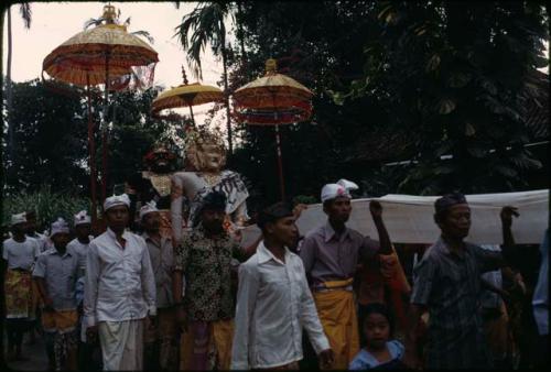 Barong Landung procession